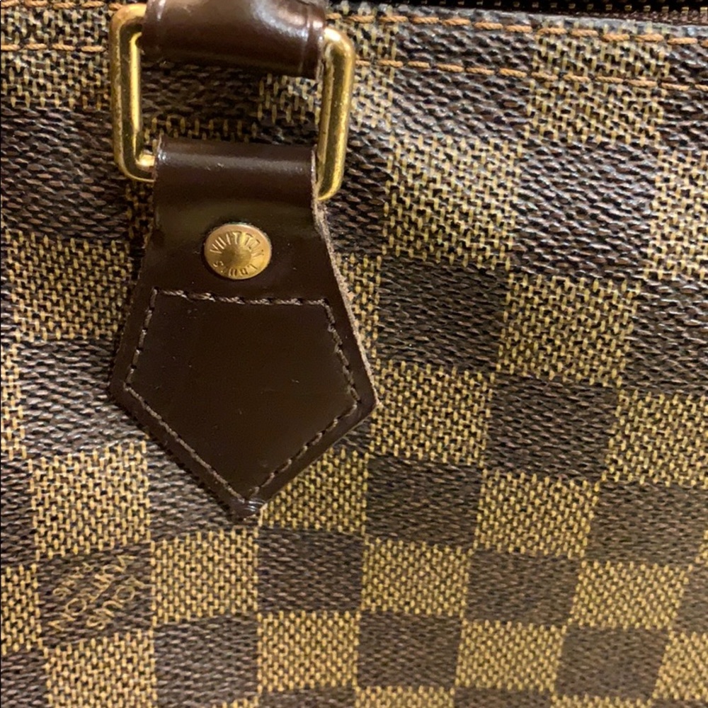 💋Beautiful Authentic Louis Vuitton Speedy 30 Damier Ebene💄 - Picture 12 of 16